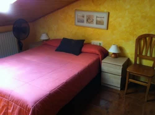 Hostal Le Vintage Ávila Екстериор снимка